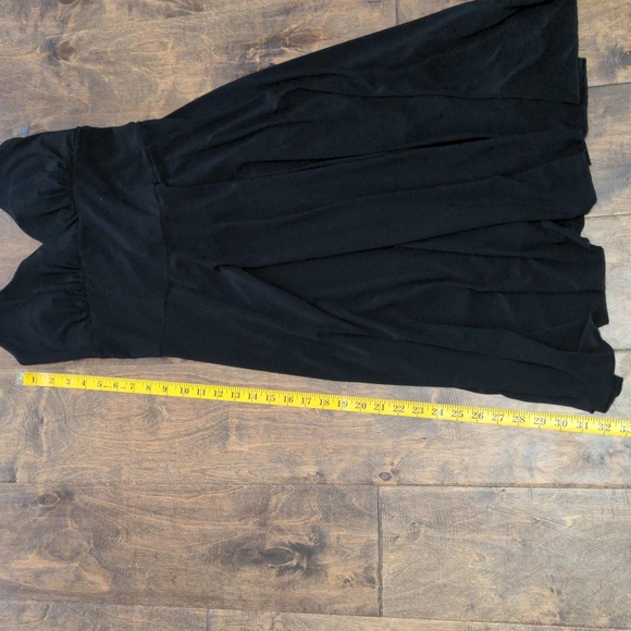 ⭐ 3/$12 ⭐ Venus Black Cocktail Halter Dress - Picture 2 of 5